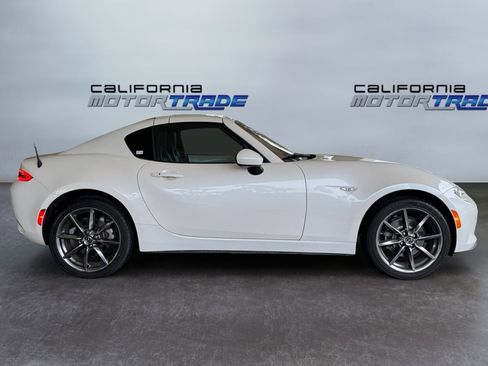 Used 2018 MAZDA MX-5 Miata RF Grand Touring image 4
