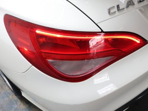 Used 2018 Mercedes-Benz CLA 250 image 28