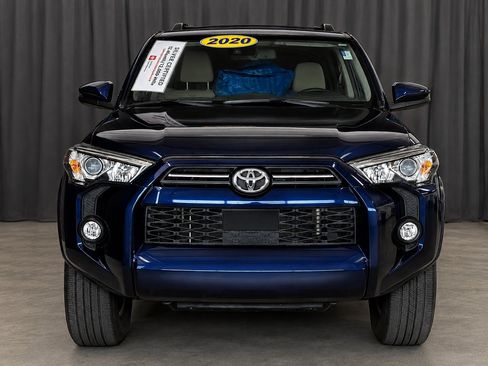 Certified 2020 Toyota 4Runner SR5 AWD/4WD image 5