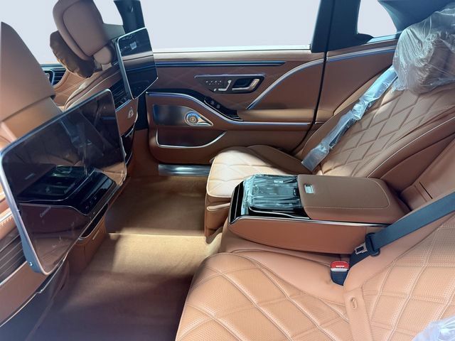 New 2027 Mercedes-Benz Maybach S 680 4MATIC image 7
