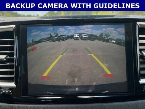 Certified 2023 Chrysler Pacifica Touring-L FWD image 2