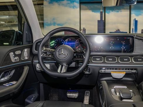 Used 2026 Mercedes-Benz GLS 450 4MATIC image 16