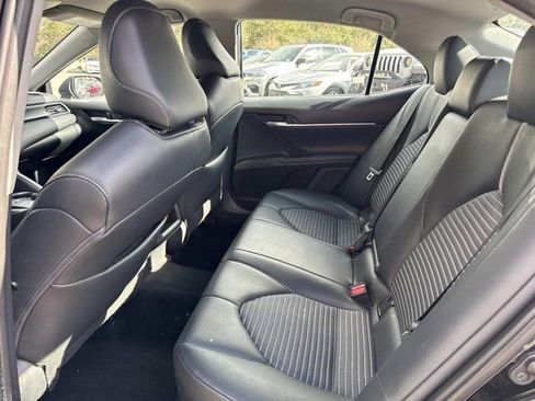 Used 2023 Toyota Camry SE image 14