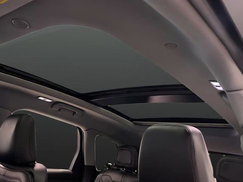 Used 2022 Lincoln Corsair AWD w/ Premium Package image 12