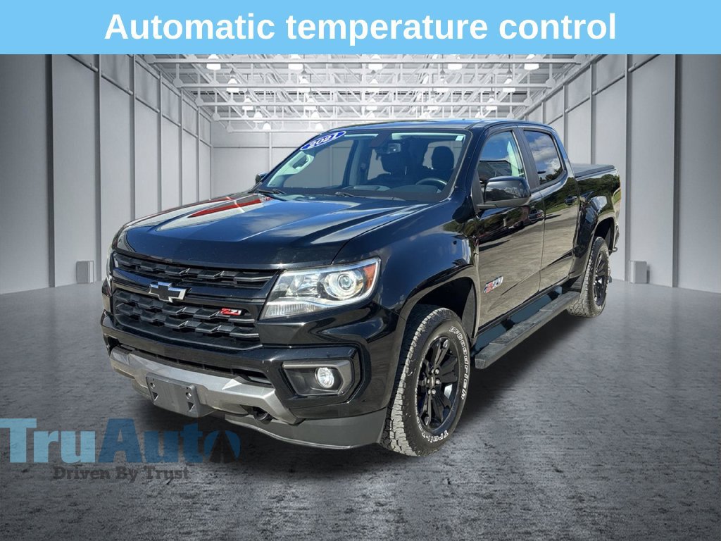 Used 2021 Chevrolet Colorado Z71 w/ Z71 Midnight Edition AWD/4WD image 3