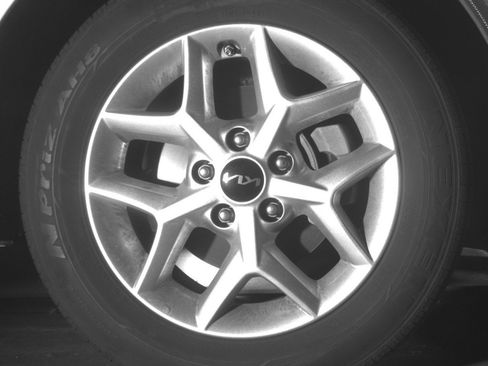 Used 2025 Kia Soul LX w/ LX Technology Package FWD image 20