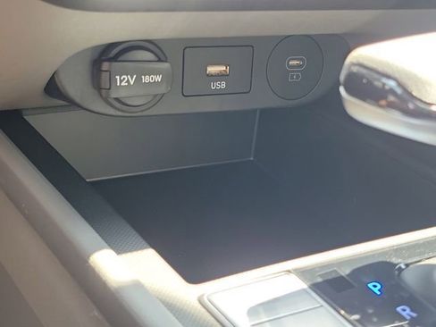 New 2026 Hyundai Elantra Hybrid FWD image 13