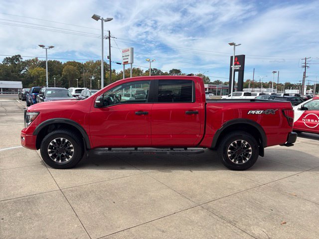 Used 2024 Nissan Titan PRO-4X w/ Pro-4x Convenience Package AWD/4WD image 4