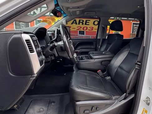 Used 2018 GMC Sierra 2500 SLT w/ Duramax Plus Package image 10