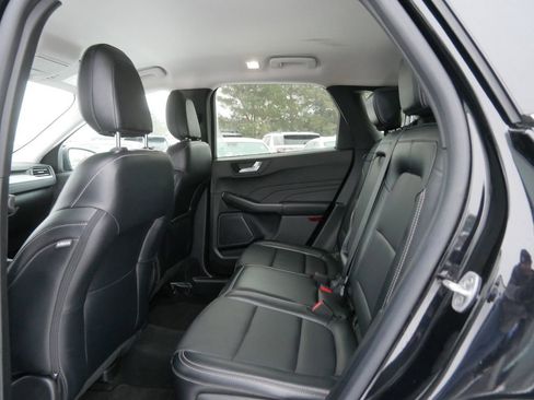 Certified 2024 Ford Escape Platinum image 17