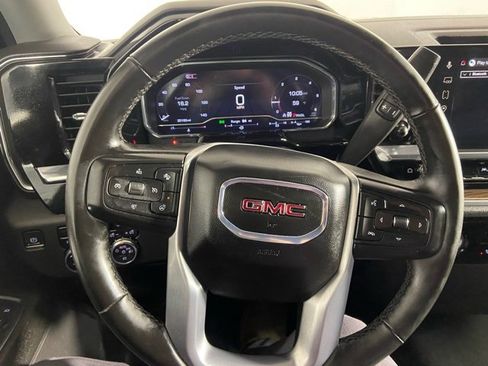 Used 2024 GMC Sierra 1500 Elevation image 25
