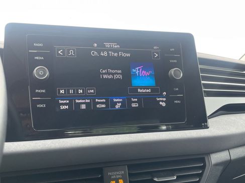 Used 2025 Volkswagen Jetta SE image 21