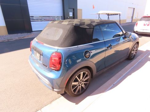 Certified 2023 MINI Cooper S w/ Sidewalk Package image 4