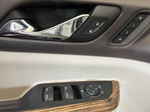 Used 2017 GMC Acadia Denali w/ Technology Package image 15