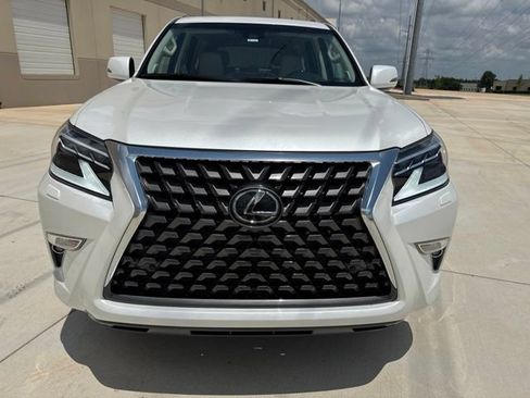 Used 2023 Lexus GX 460 Premium AWD/4WD image 2