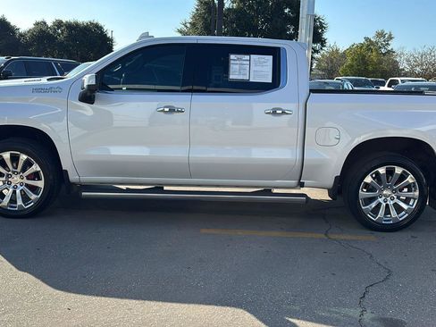 Used 2021 Chevrolet Silverado 1500 High Country w/ Technology Package image 4