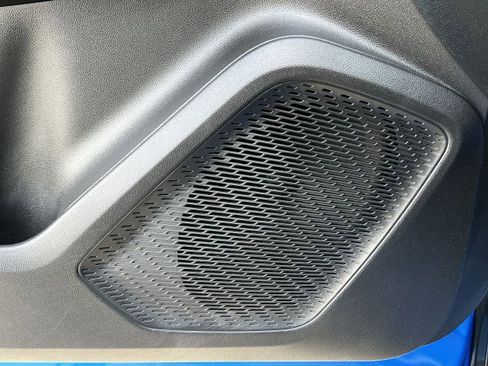 Used 2025 Chevrolet Equinox EV LT w/ Convenience Package image 23