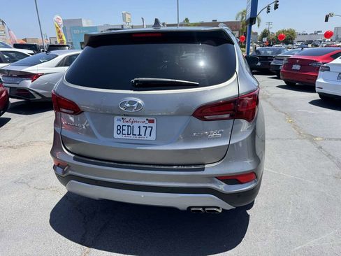 Used 2018 Hyundai Santa Fe Sport FWD image 12