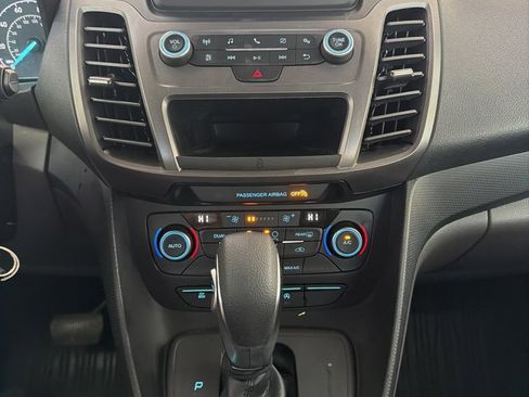 Used 2020 Ford Transit Connect XL image 25