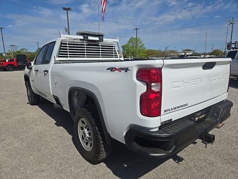 Used 2022 Chevrolet Silverado 2500 LT w/ Convenience Package image 3
