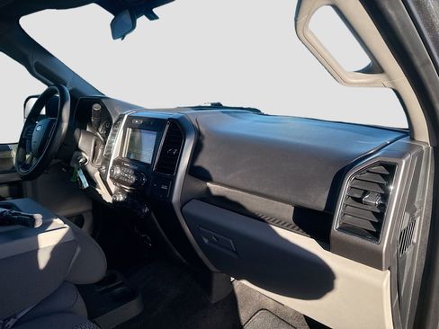 Used 2018 Ford F150 XLT image 27