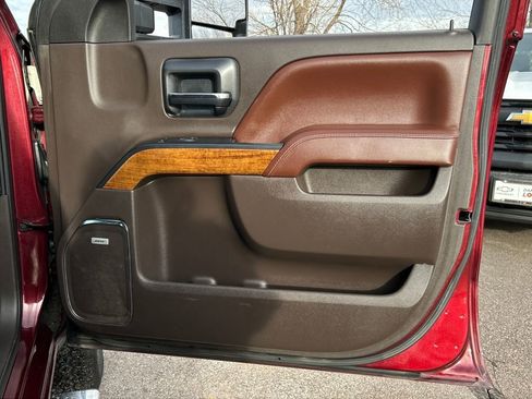 Used 2016 Chevrolet Silverado 2500 High Country w/ Duramax Plus Package image 20