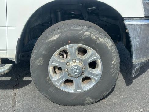 Used 2024 RAM 2500 Big Horn image 13