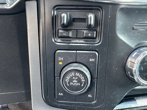 Used 2022 Ford F150 Lariat w/ Max Trailer Tow Package image 7