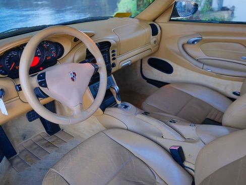 Used 2002 Porsche 911 Carrera RWD image 11