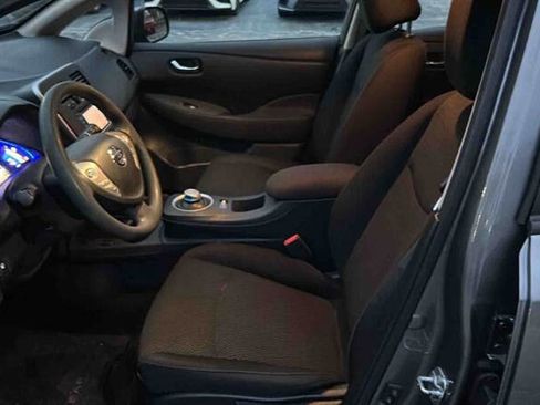 Used 2016 Nissan Leaf S w/ Charger Package image 17