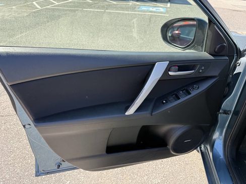 Used 2011 MAZDA MAZDA3 s Sport image 9