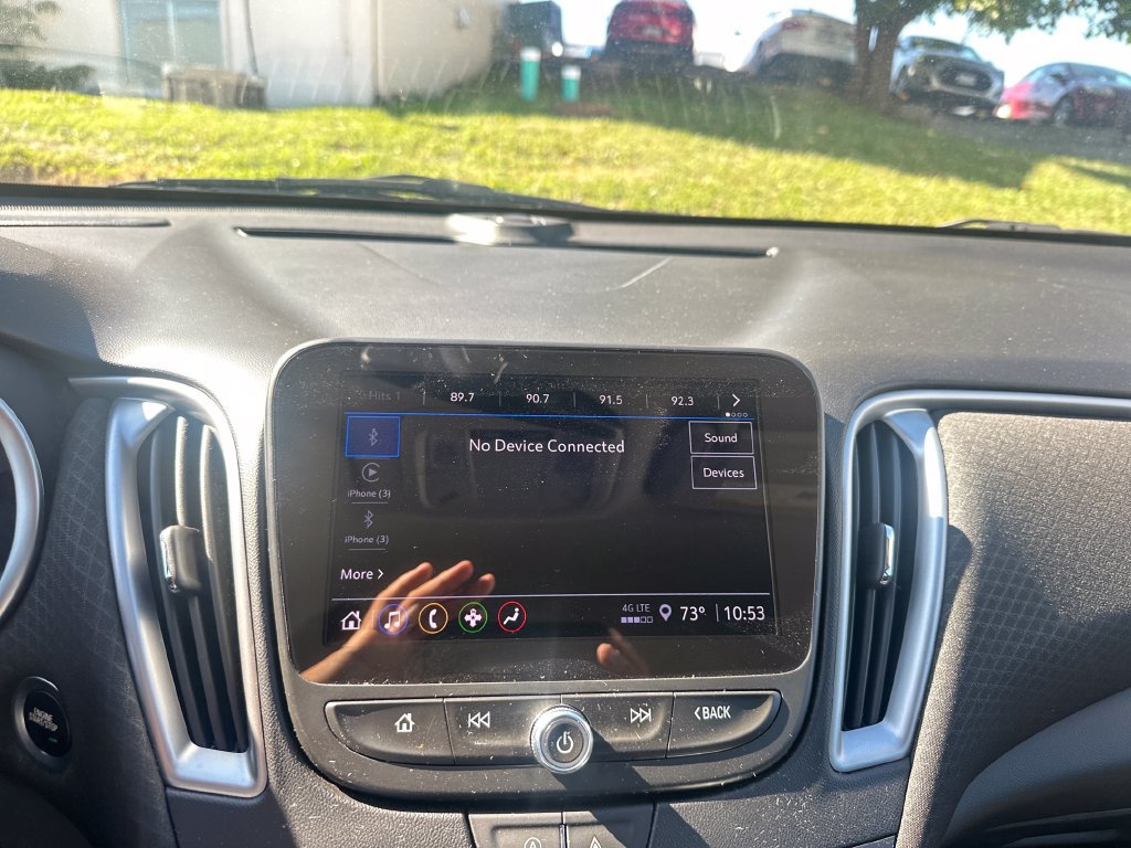 Used 2023 Chevrolet Malibu LT FWD image 16