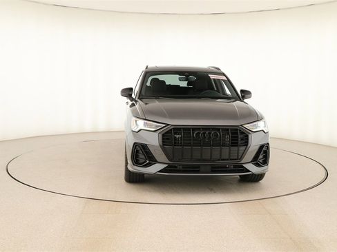 Certified 2025 Audi Q3 2.0T Premium Plus w/ Premium Plus Package image 11