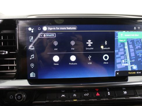 Used 2025 Chevrolet Silverado 1500 LT image 23