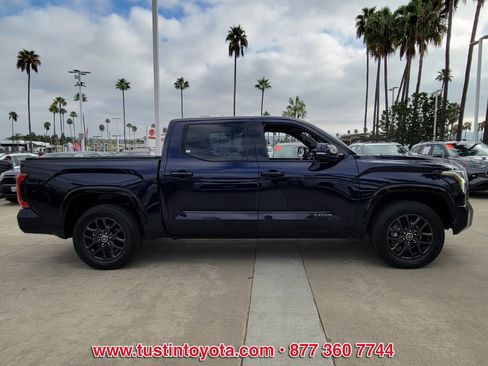 Used 2022 Toyota Tundra Platinum image 3