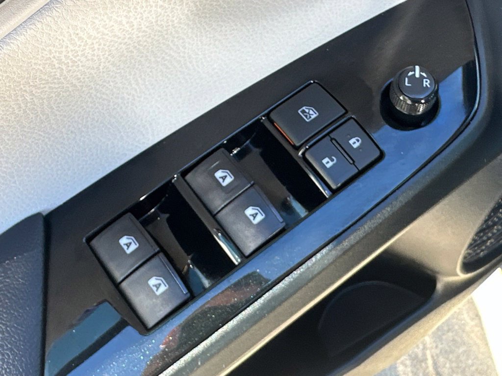Used 2018 Toyota Prius Two w/ Prius Two Safety Plus Package FWD image 15