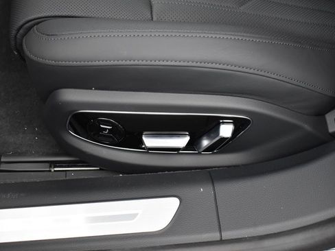 New 2026 Audi A8 L 3.0T AWD/4WD image 9