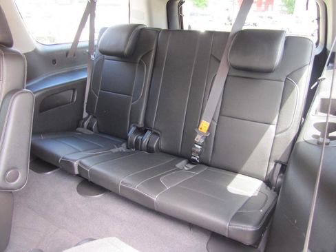 Used 2020 GMC Yukon XL SLT AWD/4WD image 12