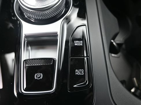 New 2026 Kia Carnival SX Prestige FWD image 25