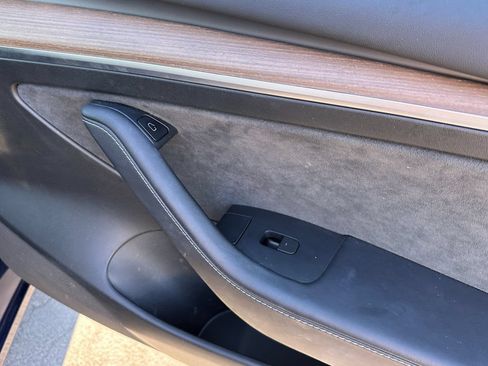 Used 2023 Tesla Model 3 Standard Range RWD image 15