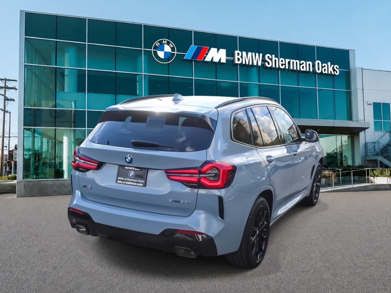 Used 2024 BMW X3 sDrive30i w/ M Sport Package RWD image 8