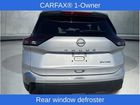 Used 2024 Nissan Rogue SV image 4