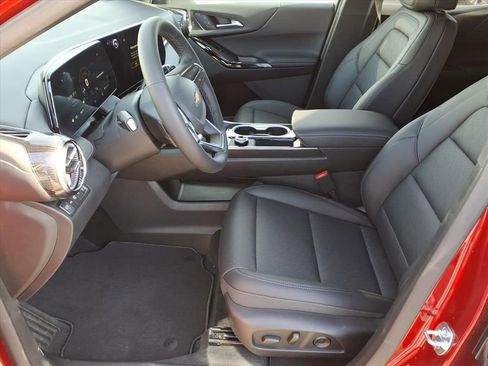 New 2026 Chevrolet Equinox LT w/ Convenience Package II image 5