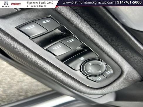 Used 2022 GMC Terrain AT4 image 15