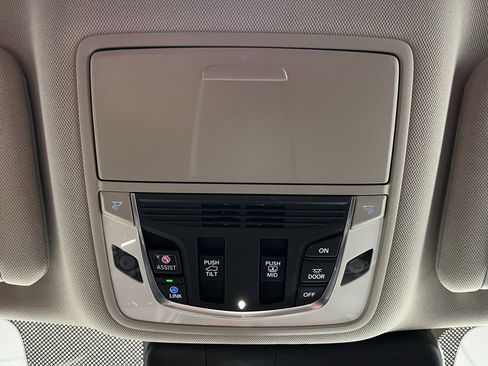 Certified 2022 Acura RDX w/ Technology Package image 9