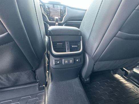 Used 2021 Subaru Outback Limited AWD/4WD image 35