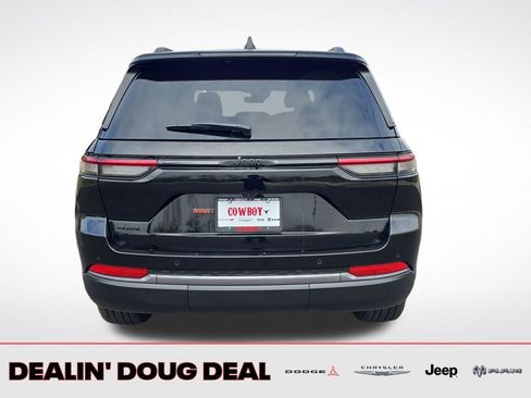 New 2026 Jeep Grand Cherokee Limited w/ Limited Altitude Package AWD/4WD image 4