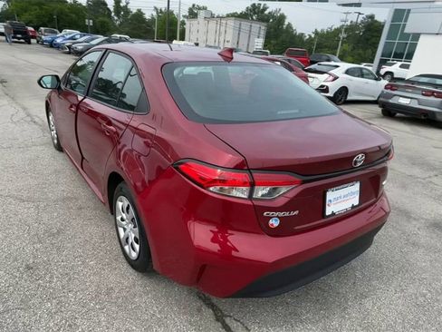Used 2024 Toyota Corolla LE image 8