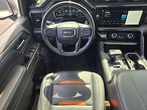 Used 2023 GMC Sierra 1500 AT4 w/ AT4 Preferred Package AWD/4WD image 14