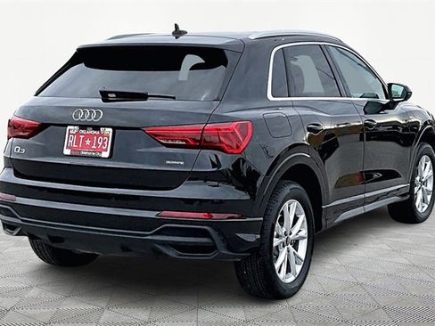 Used 2025 Audi Q3 2.0T Premium w/ Convenience Package image 2